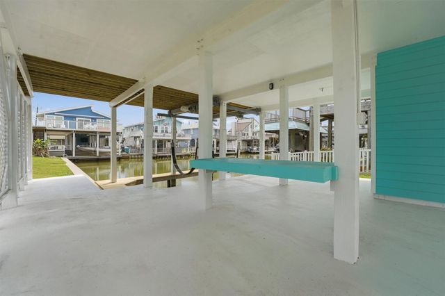 22101 Pecos Drive, Galveston, TX 77554