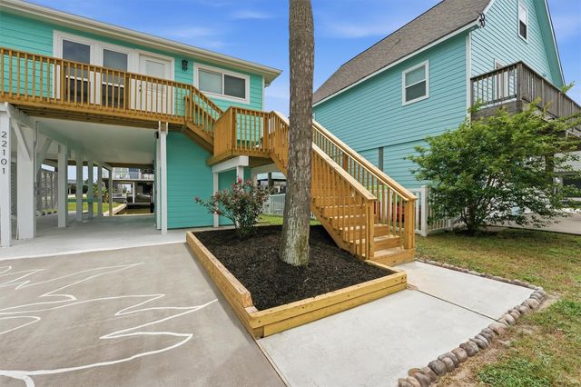 22101 Pecos Drive, Galveston, TX 77554
