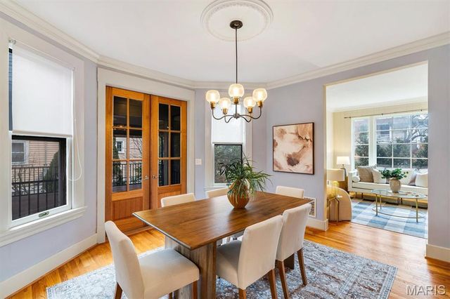 614 Tuxedo Boulevard, Webster Groves, MO 63119