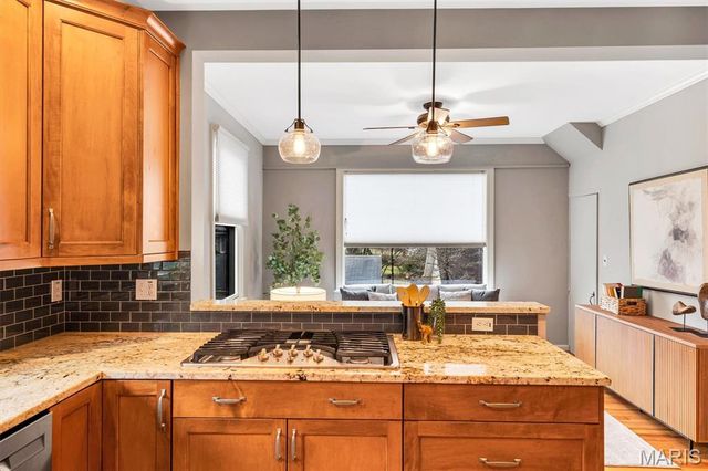 614 Tuxedo Boulevard, Webster Groves, MO 63119