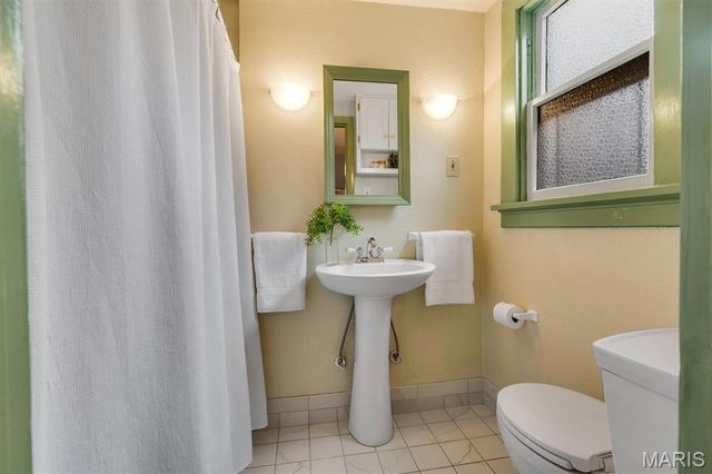 614 Tuxedo Boulevard, Webster Groves, MO 63119