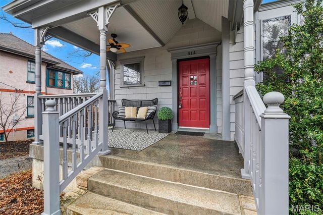 614 Tuxedo Boulevard, Webster Groves, MO 63119