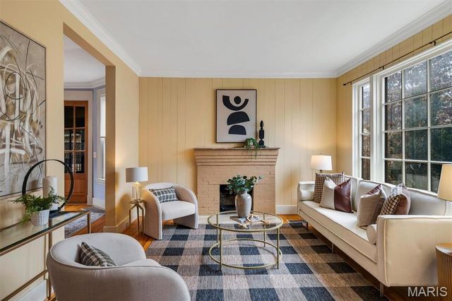 614 Tuxedo Boulevard, Webster Groves, MO 63119