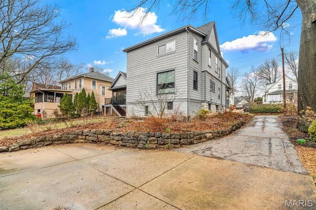 614 Tuxedo Boulevard, Webster Groves, MO 63119