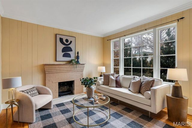 614 Tuxedo Boulevard, Webster Groves, MO 63119