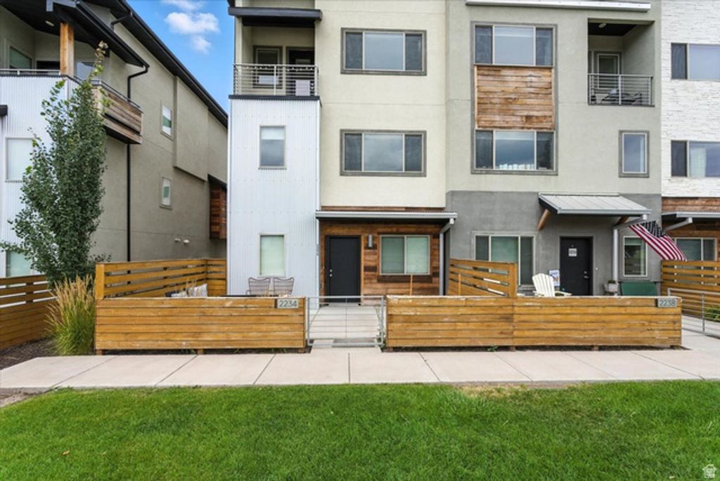 2234 N 450 W, Layton, UT 84041