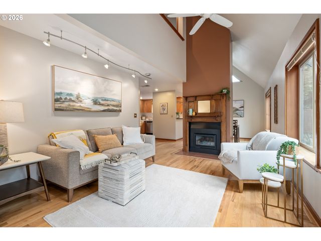 1642 E 43RD Ave, Eugene, OR 97405