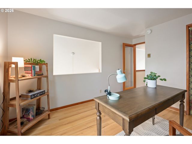 1642 E 43RD Ave, Eugene, OR 97405