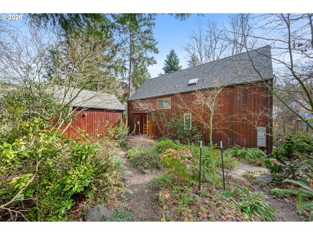 1642 E 43RD Ave, Eugene, OR 97405