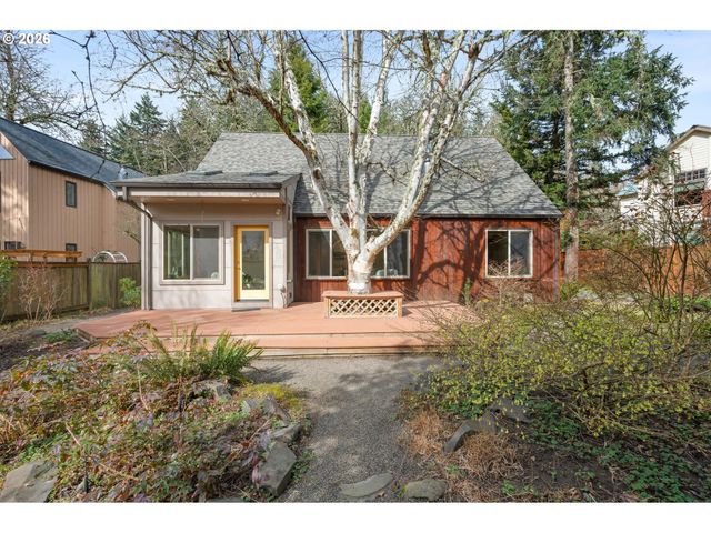 1642 E 43RD Ave, Eugene, OR 97405