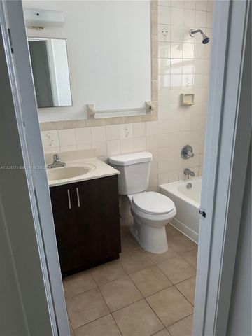 120 W 9th St 205, Hialeah, FL 33010
