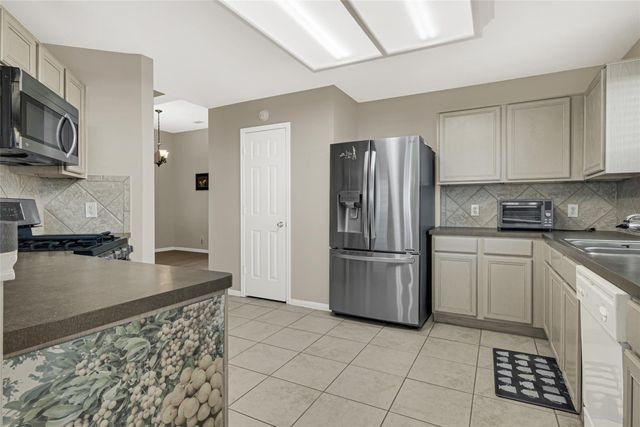 8123 Solara Bend, Houston, TX 77083