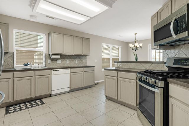 8123 Solara Bend, Houston, TX 77083