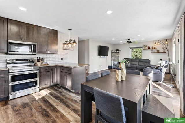 8419 Pawnee Lane, Plattsmouth, NE 68048
