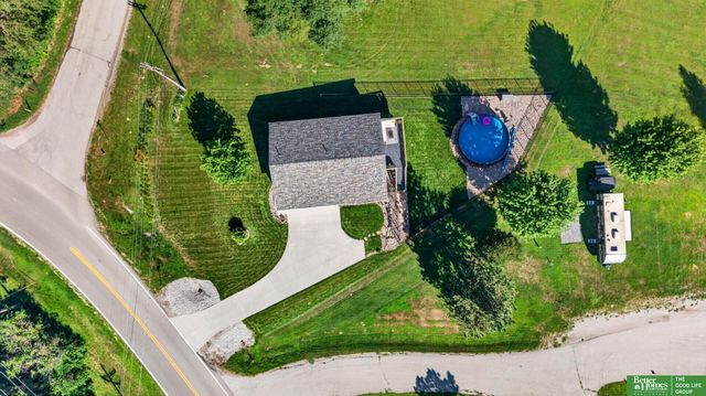8419 Pawnee Lane, Plattsmouth, NE 68048