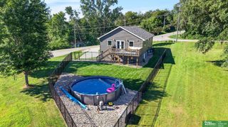 8419 Pawnee Lane, Plattsmouth, NE 68048