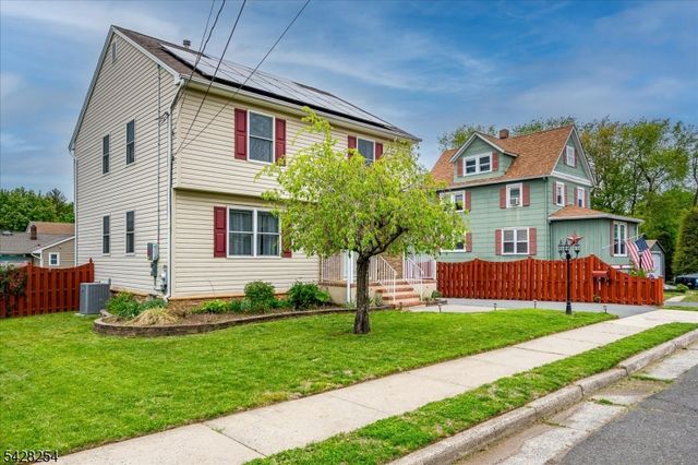 16 S 9Th Ave, Manville Boro, NJ 08835