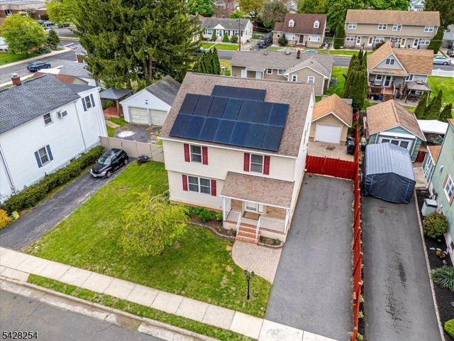 16 S 9Th Ave, Manville Boro, NJ 08835