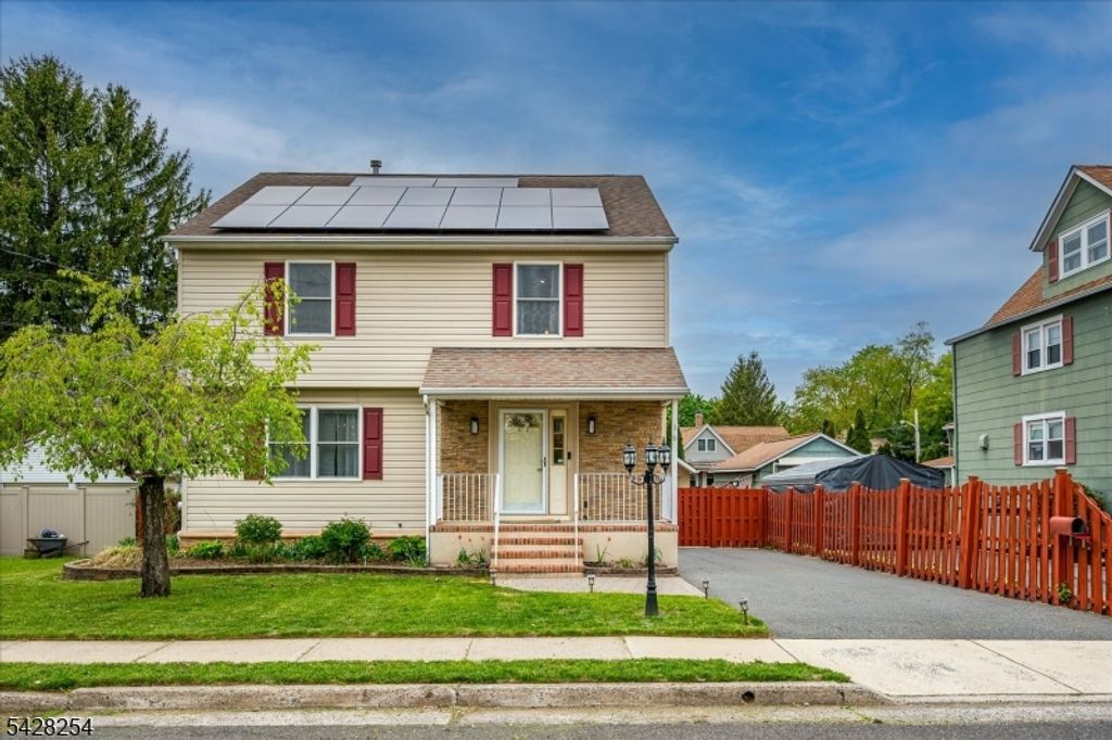 16 S 9Th Ave, Manville Boro, NJ 08835