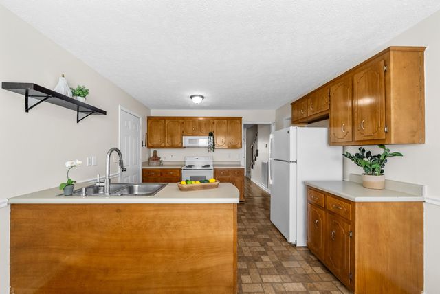 2409 Egret Dr, Clarksville, TN 37042