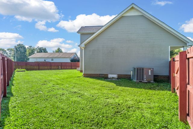 2409 Egret Dr, Clarksville, TN 37042