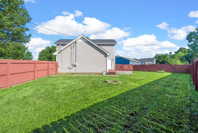 2409 Egret Dr, Clarksville, TN 37042