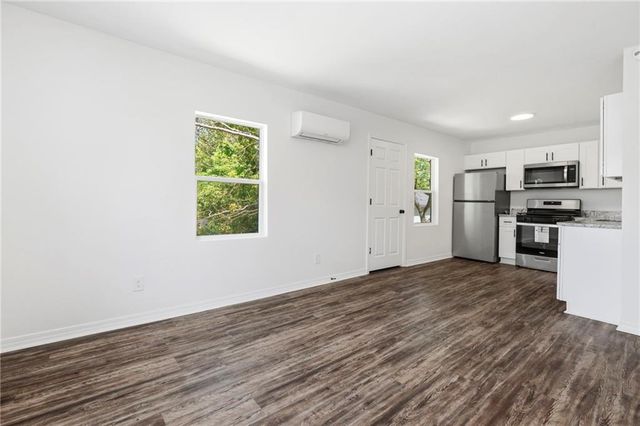377 Tuttle Avenue, Mobile, AL 36604