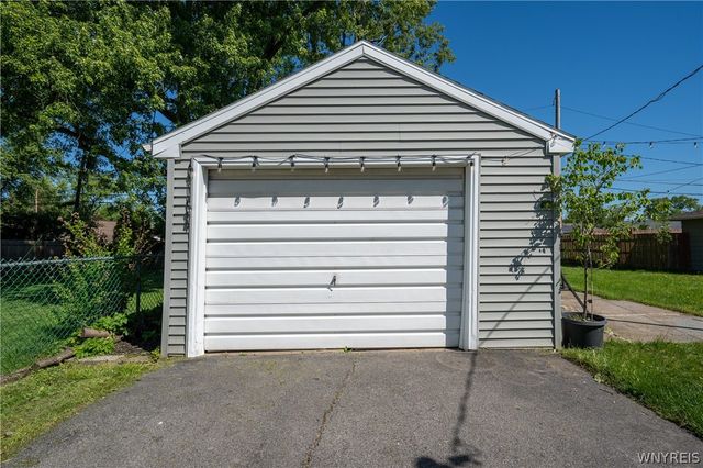 177 Bennington Road, Amherst, NY 14226