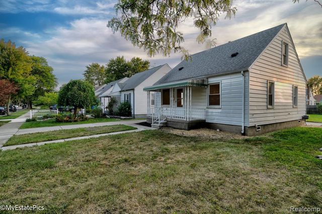 6151 Helen Street, Garden City, MI 48135