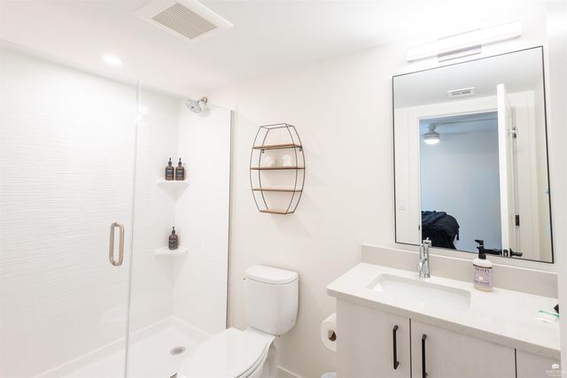 1700 N Manhattan Ave Apt 204, Manhattan, KS 66502