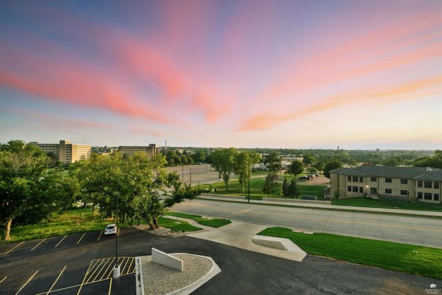 1700 N Manhattan Ave Apt 204, Manhattan, KS 66502