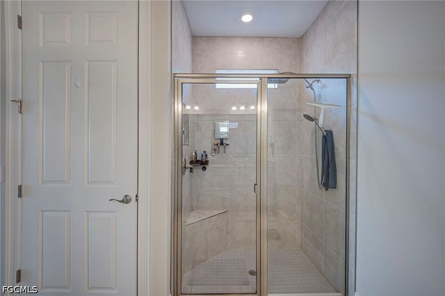 451 Spring Hill Lake LOOP, Cape Coral, FL 33993