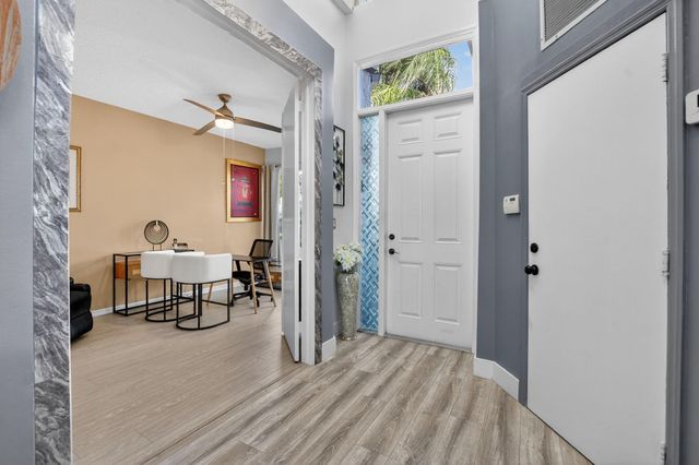 6584 Hampton Cir, Boca Raton, FL 33496