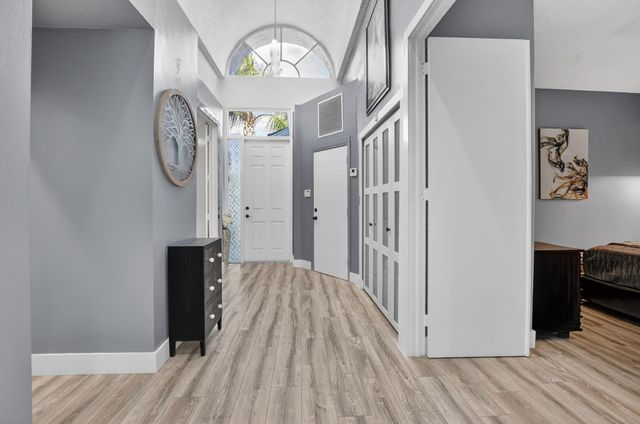 6584 Hampton Cir, Boca Raton, FL 33496