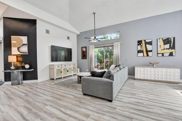 6584 Hampton Cir, Boca Raton, FL 33496