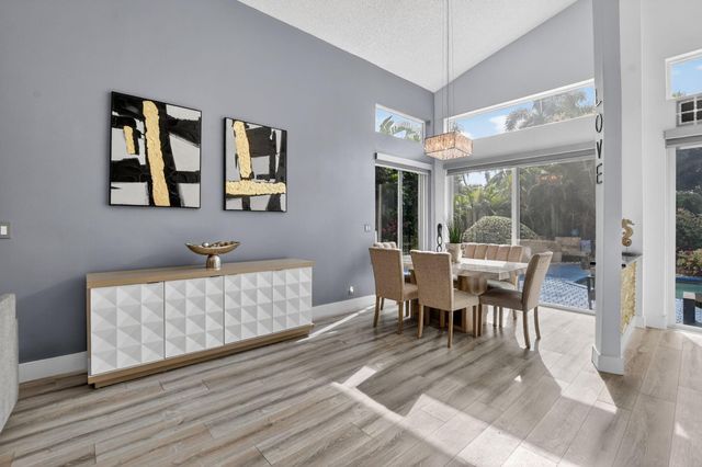 6584 Hampton Cir, Boca Raton, FL 33496