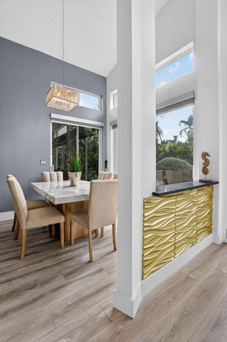 6584 Hampton Cir, Boca Raton, FL 33496