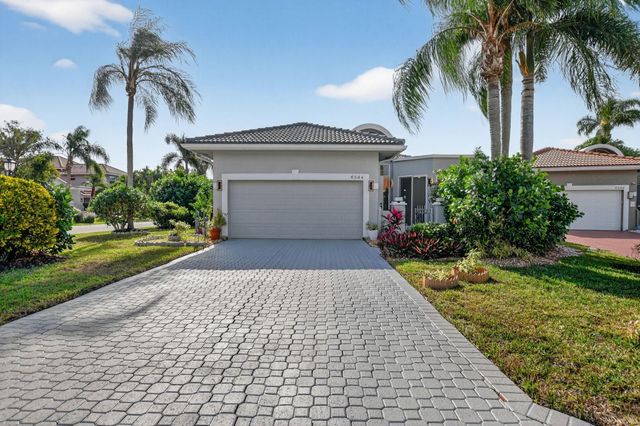 6584 Hampton Cir, Boca Raton, FL 33496