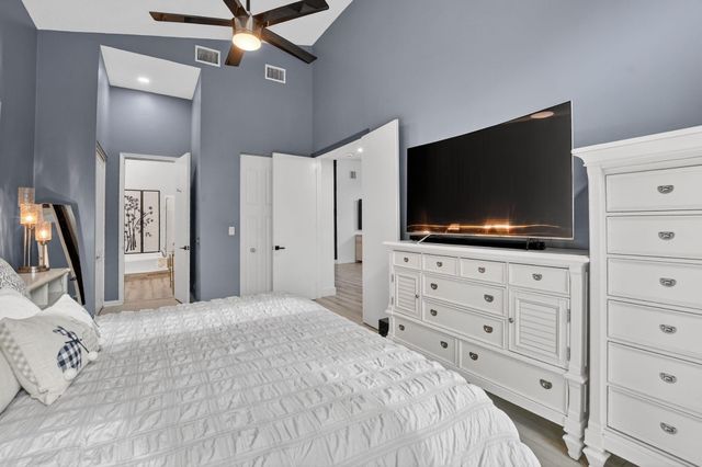 6584 Hampton Cir, Boca Raton, FL 33496