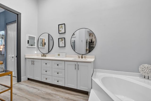 6584 Hampton Cir, Boca Raton, FL 33496