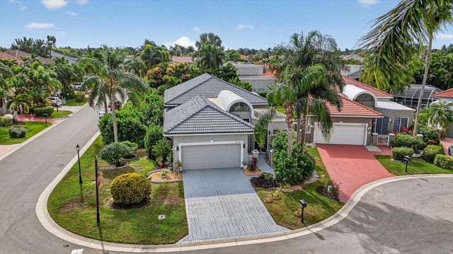 6584 Hampton Cir, Boca Raton, FL 33496