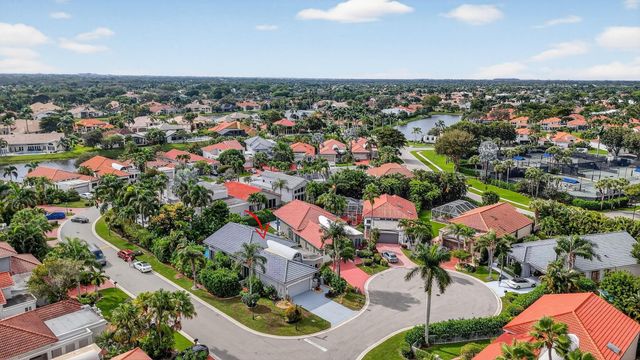 6584 Hampton Cir, Boca Raton, FL 33496