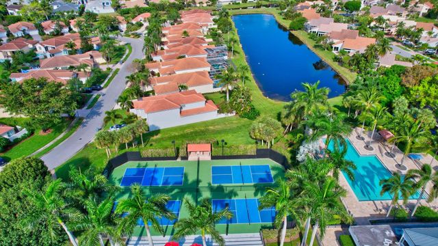 6584 Hampton Cir, Boca Raton, FL 33496
