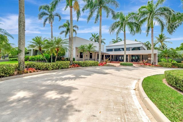 6584 Hampton Cir, Boca Raton, FL 33496