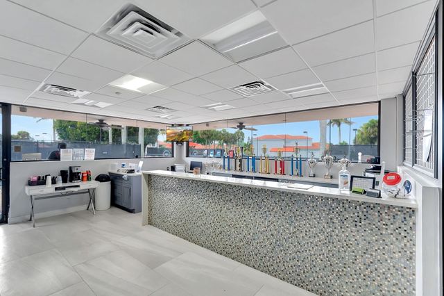 6584 Hampton Cir, Boca Raton, FL 33496