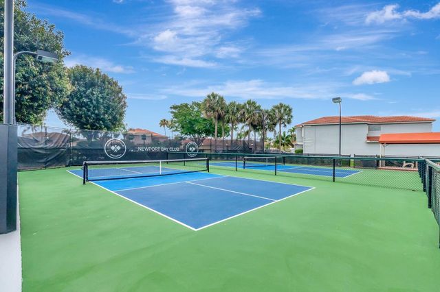 6584 Hampton Cir, Boca Raton, FL 33496