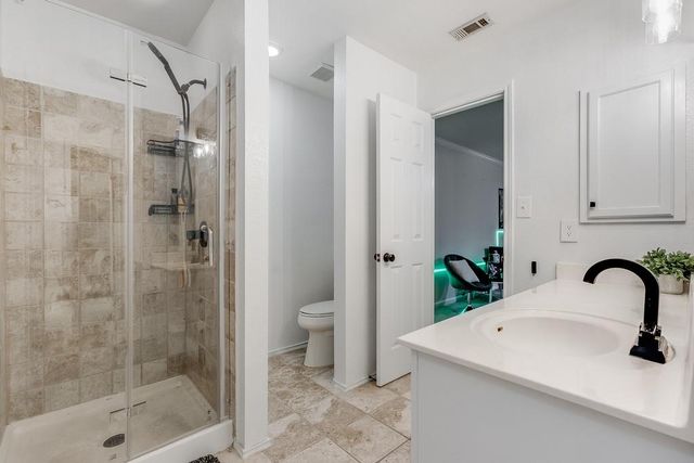 1221 Mason Bend DR, Pflugerville, TX 78660