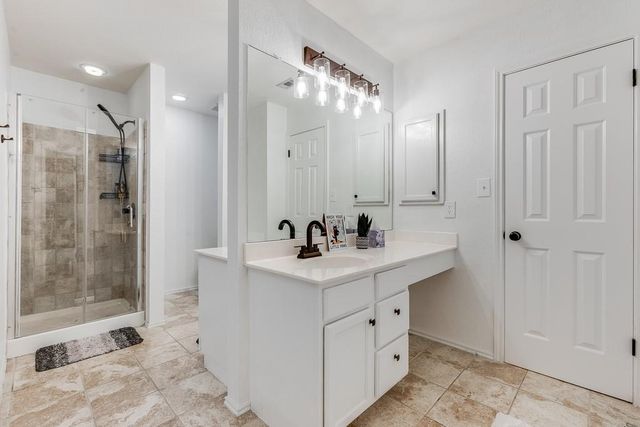 1221 Mason Bend DR, Pflugerville, TX 78660
