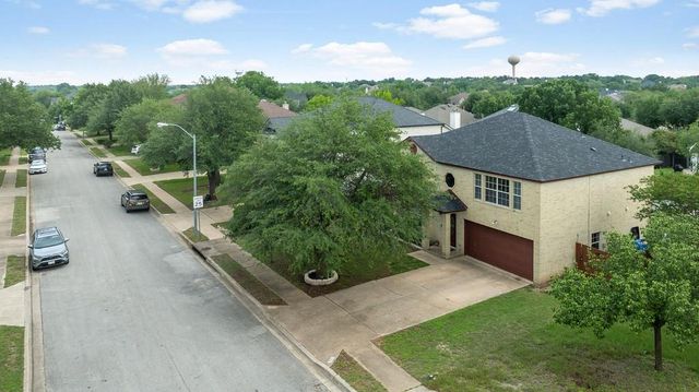 1221 Mason Bend DR, Pflugerville, TX 78660