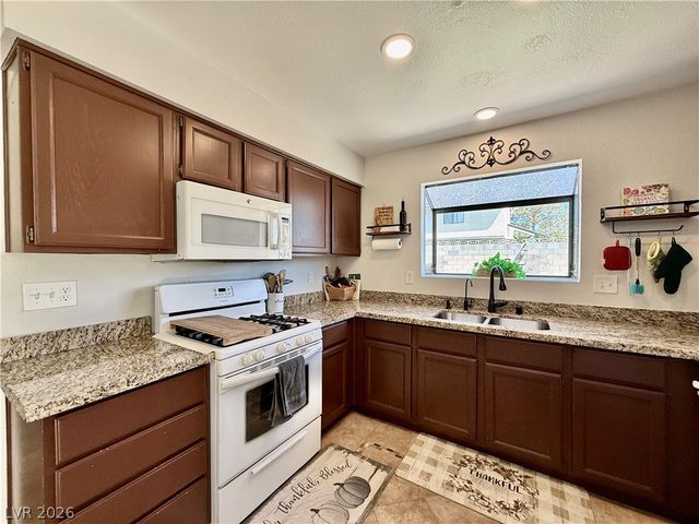5876 Tippin Drive, Las Vegas, NV 89130